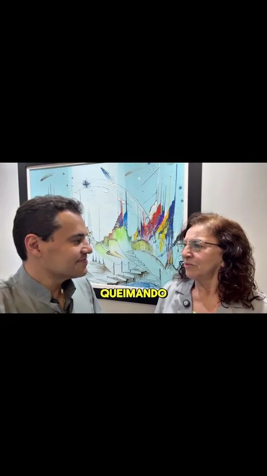 Vídeo com relato de paciente sobre o acompanhamento do Lipedema